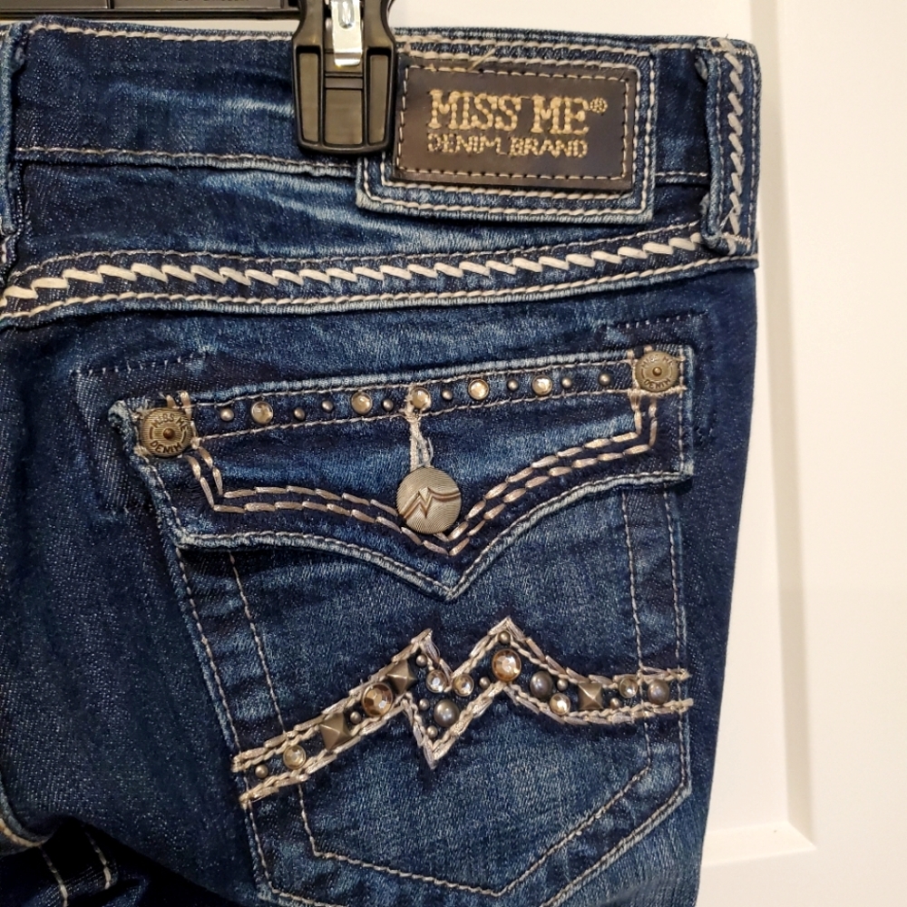 Miss Me Jeans-- almost new